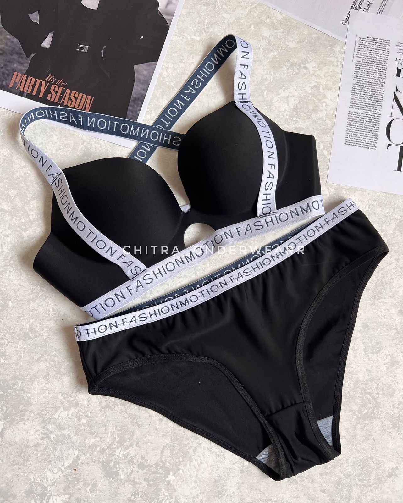 2pcs Women's Non-Underwire Letter Strap Bra and Panty set